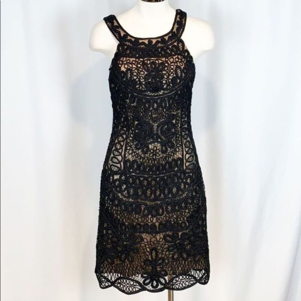 SUE Wong Black Lace Sheath Dress Nude Underlay size 4
